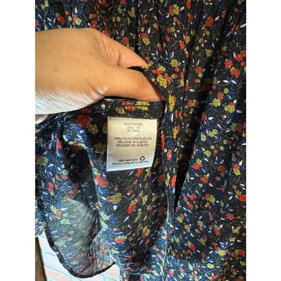 Navy Blue Floral Blouse - Picture 3 of 5